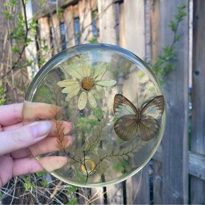 This flower and butterfly clear resin
